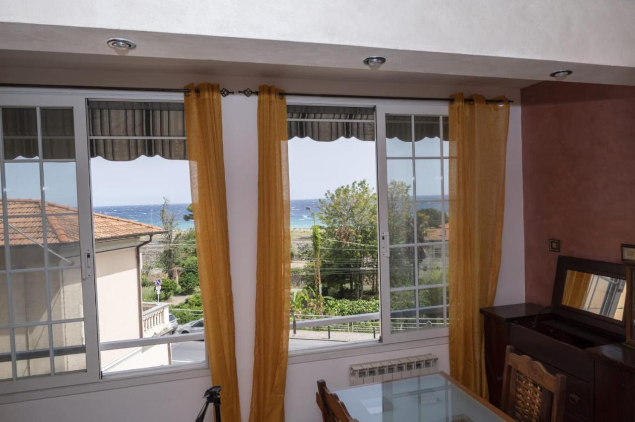 Casa Ambra Mare Διαμέρισμα Bordighera Εξωτερικό φωτογραφία
